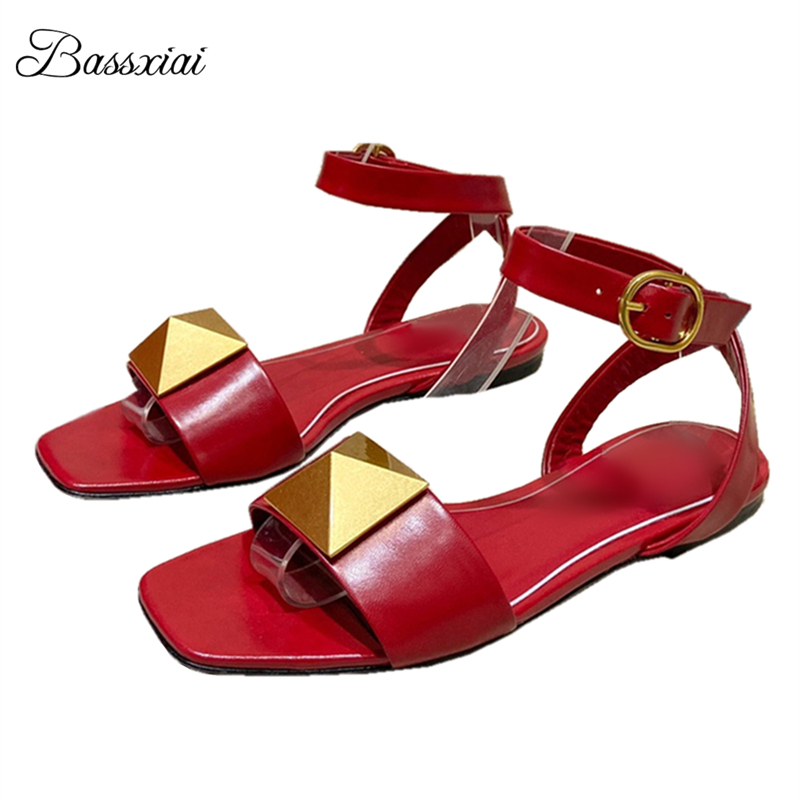 Big Rivet Buckle Decor Sandals - Leatherwork Rivets ulasan dan harga