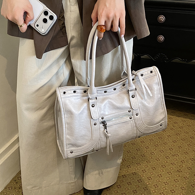 Motorcycle Handbag Retro Women - Leatherwork Rivets ulasan dan harga